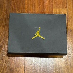 NIKE AIR JORDAN 1
